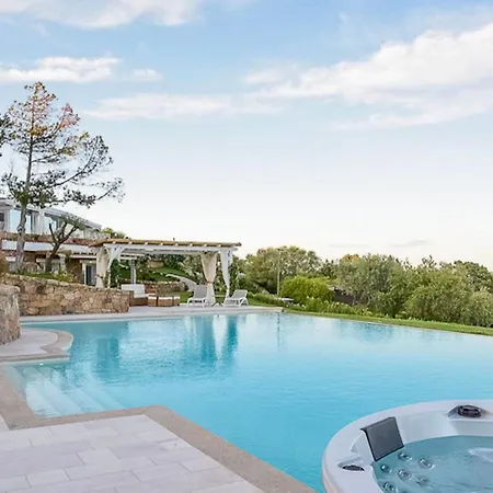 Stunning View, Modernist Private Pool Vakantiehuis *